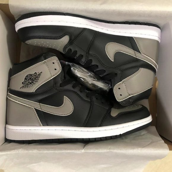 Air Jordan 1 Retro High Shadow main image 4